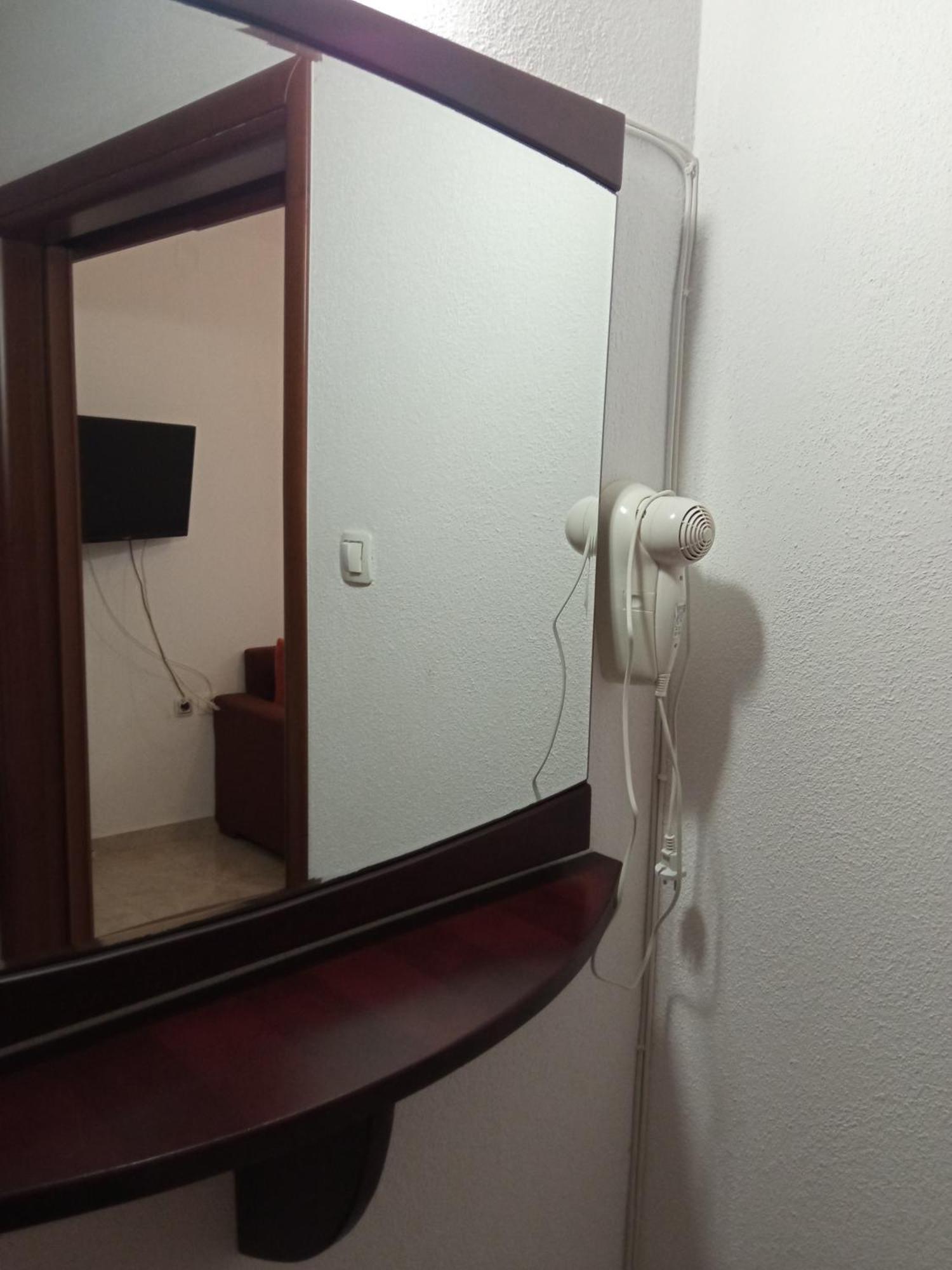 Studio Nikol Koutsoupia Kókkinon Nerón Kültér fotó